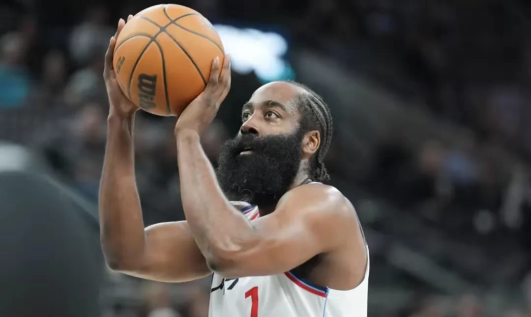 九游体育-关于哈登连续十二场比赛得分超过赛事规则更新，日本队挑战极限！的信息