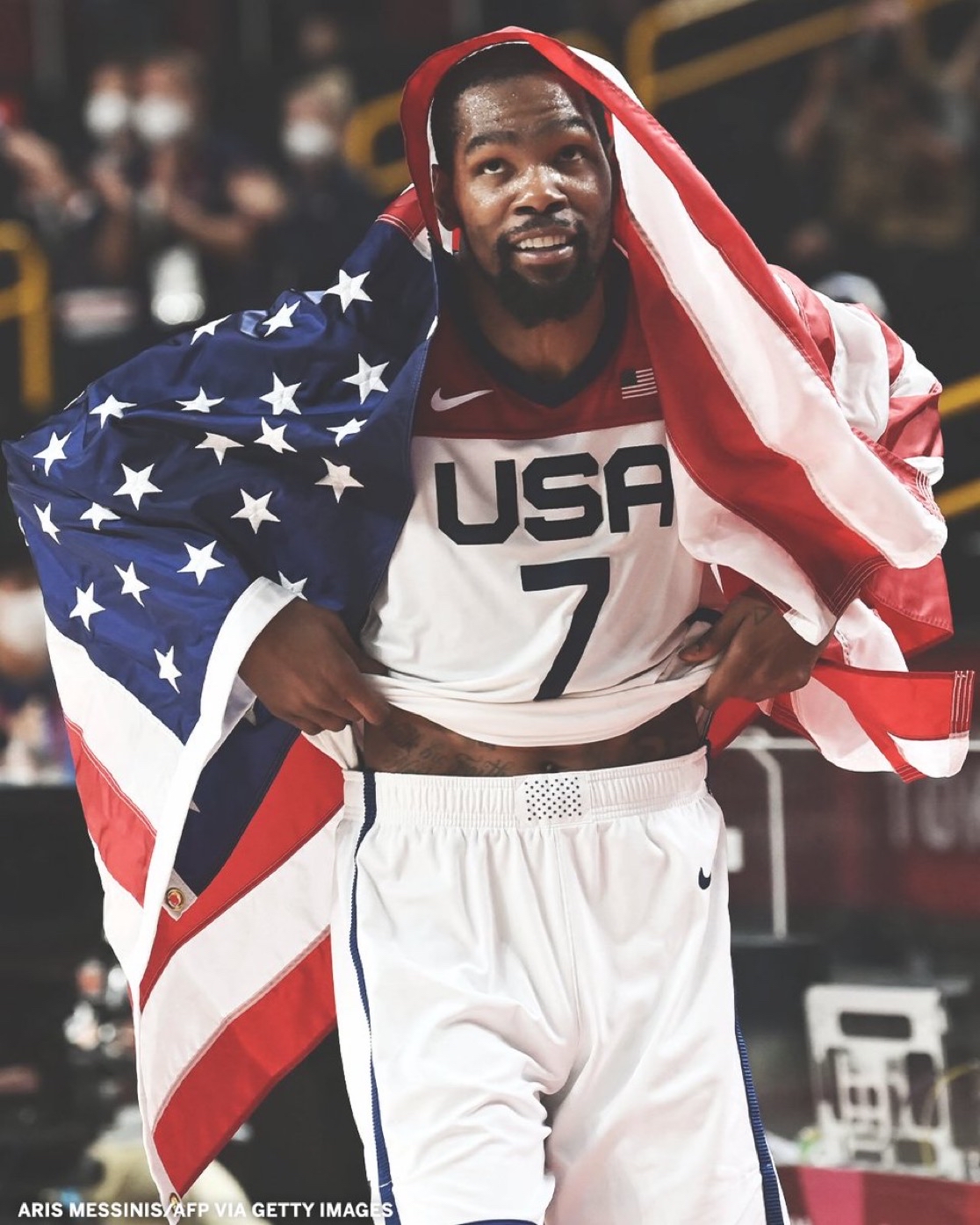 九游-包含杜兰特迎来五赛季高光表现，篮网球迷沸腾！的词条